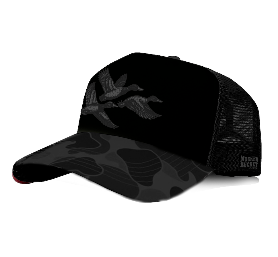 Duck Boss Blackout Trucker Bucket